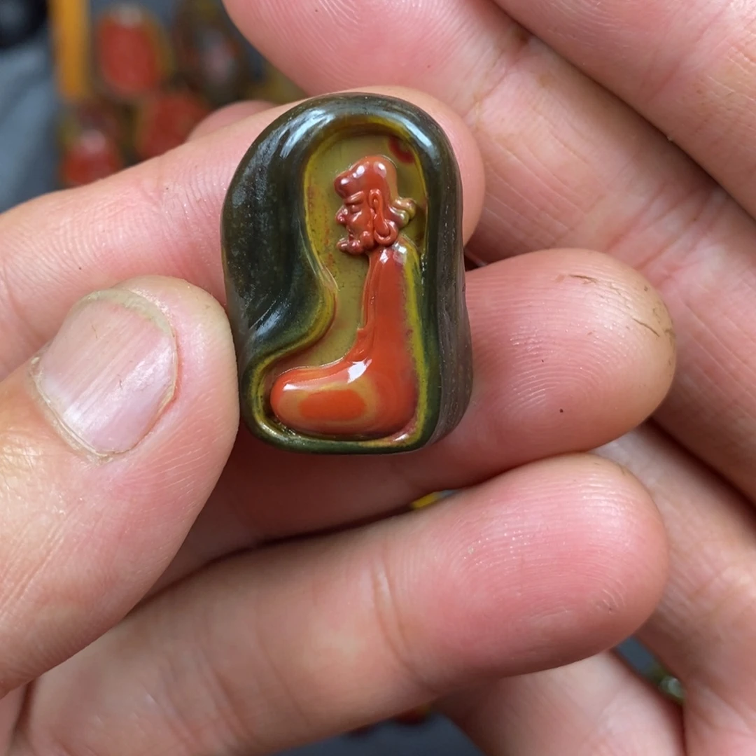 仁***南红玛瑙未镶嵌挂件