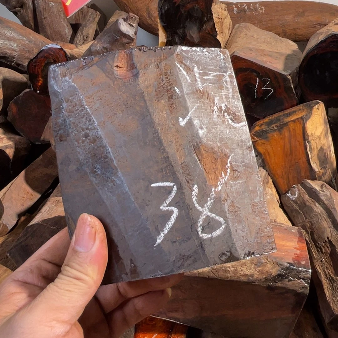 沉***金木大红酸枝原料摆件