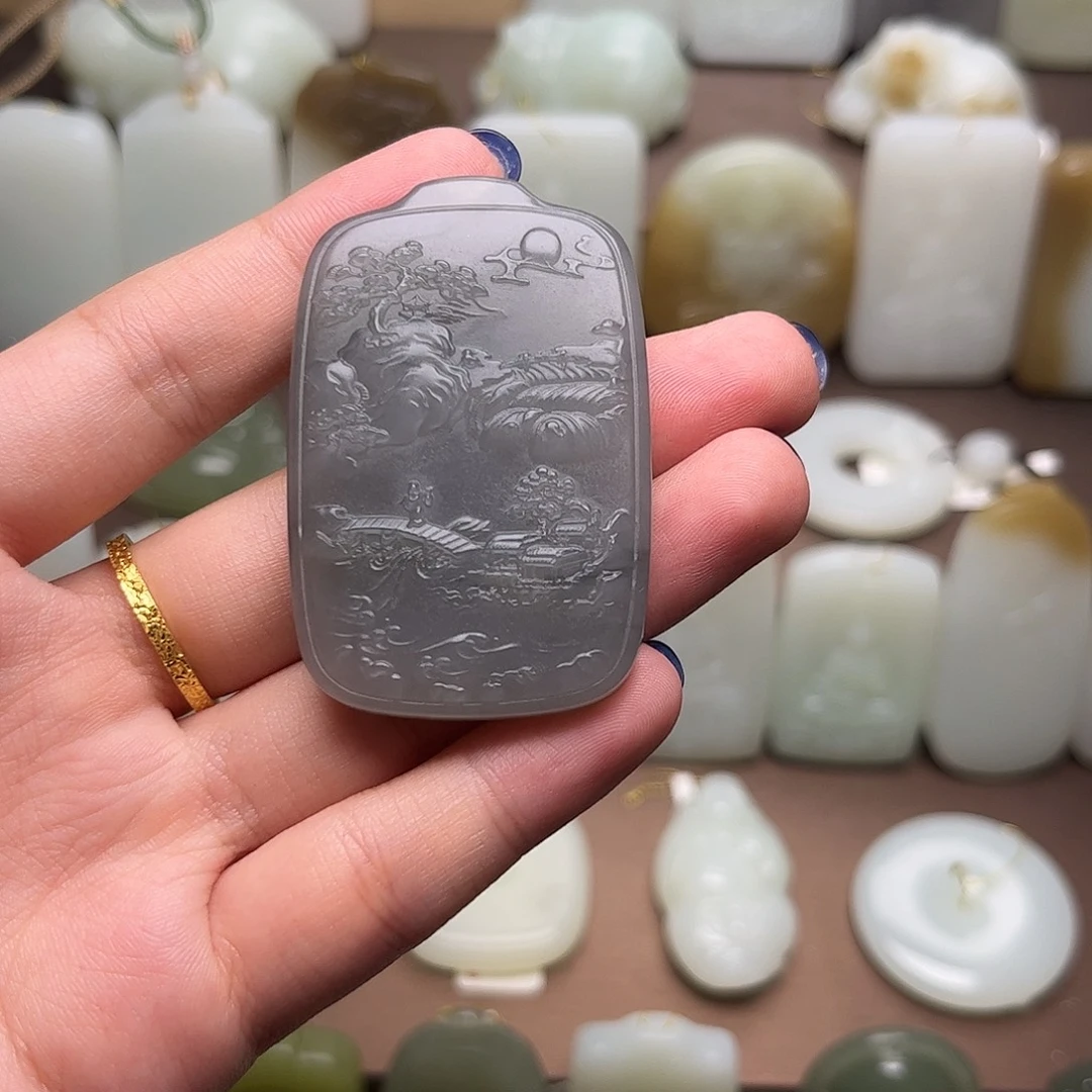 颈饰未镶嵌和田玉