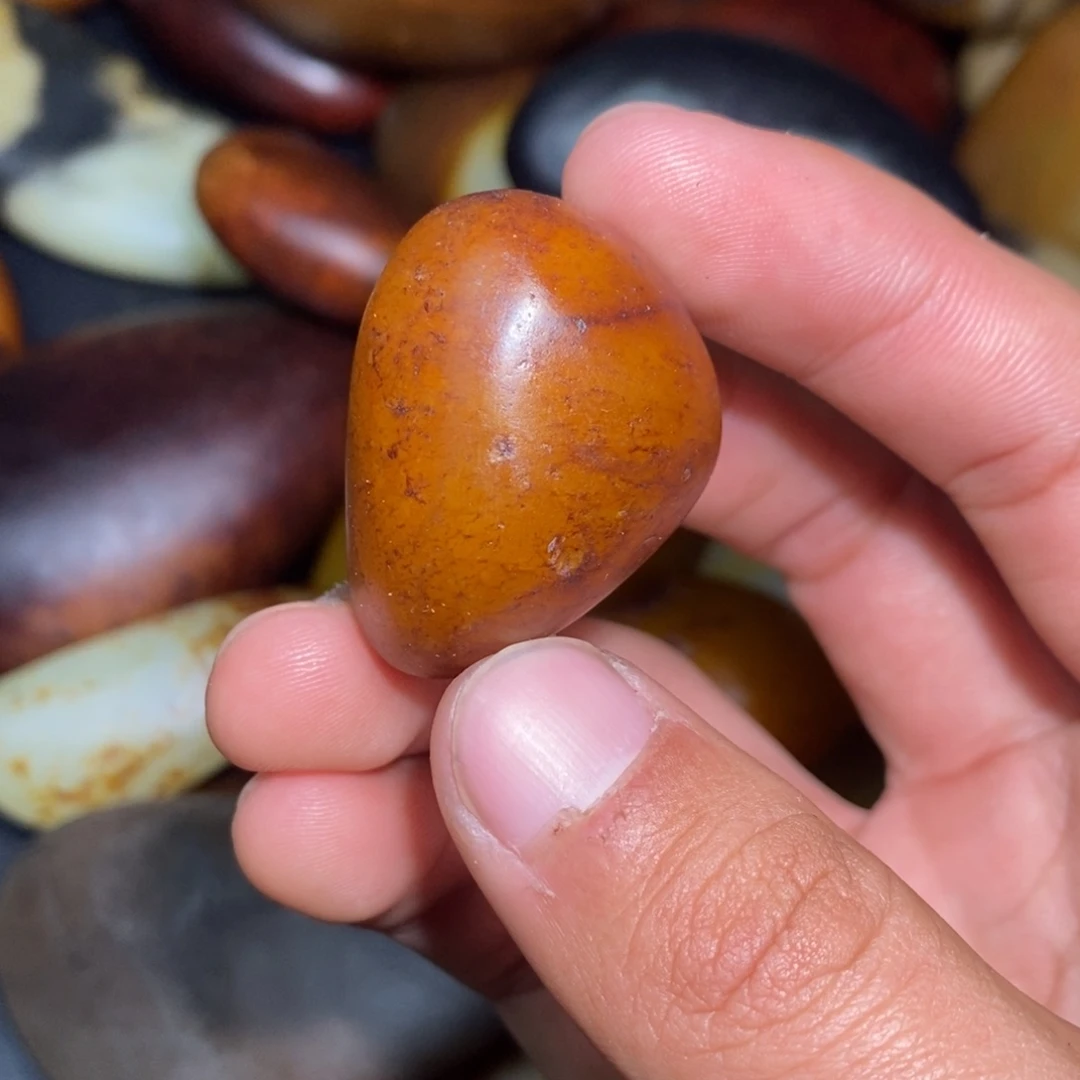 和田玉未镶嵌珠宝奇石