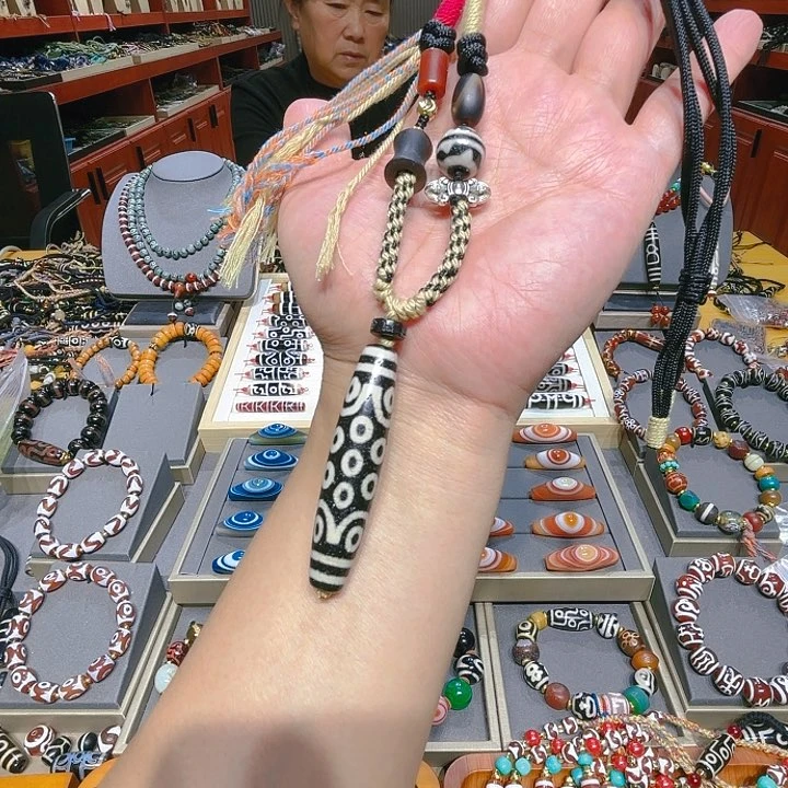 未镶嵌玛瑙/玉髓珠宝奇石