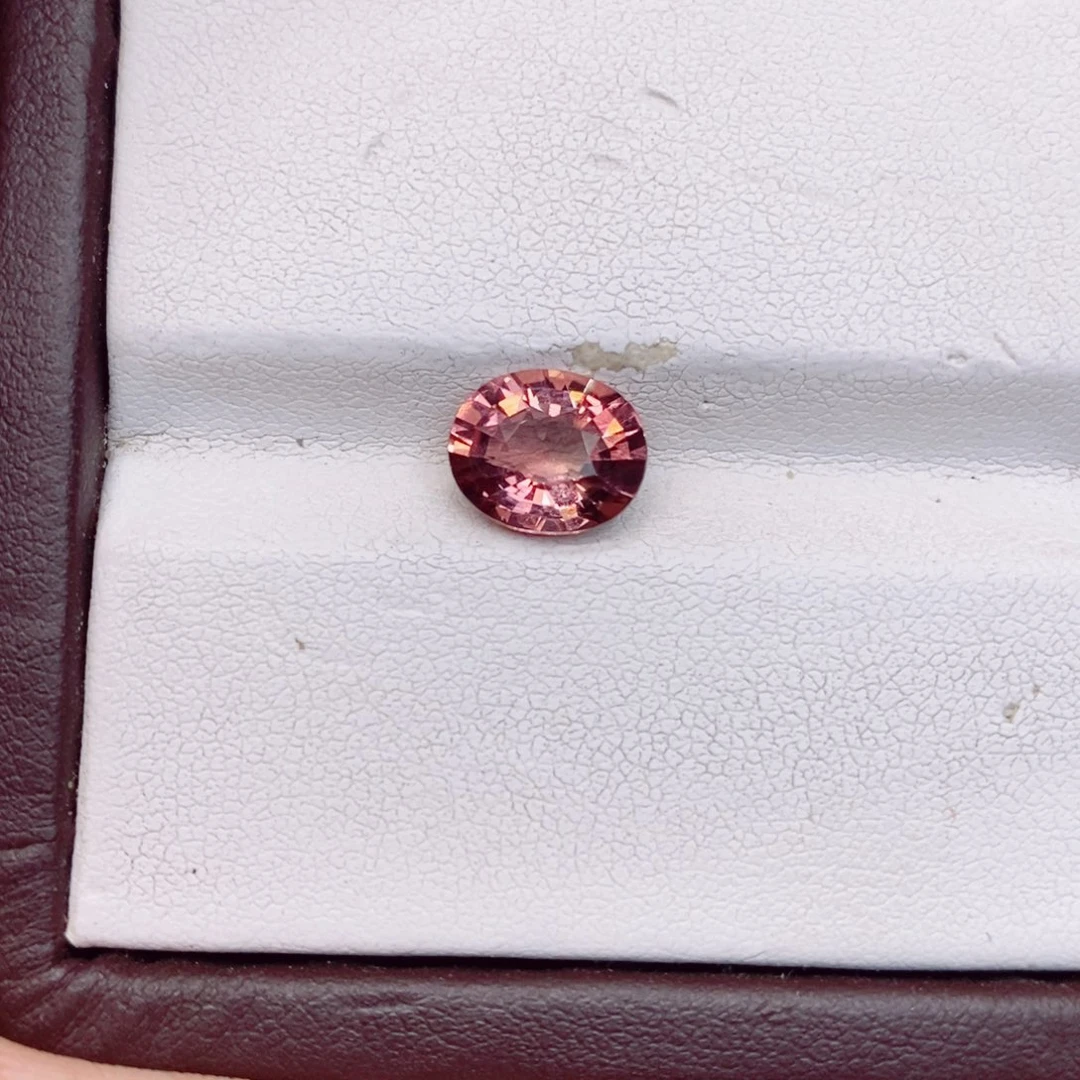 碧玺裸石未镶嵌碧玺2.7克拉