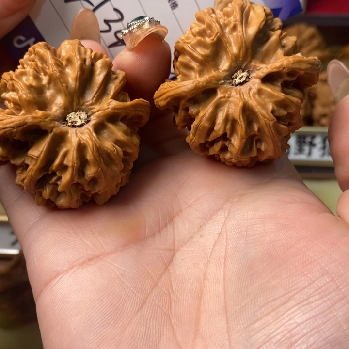欲***酒桃核把件精品大苹果
