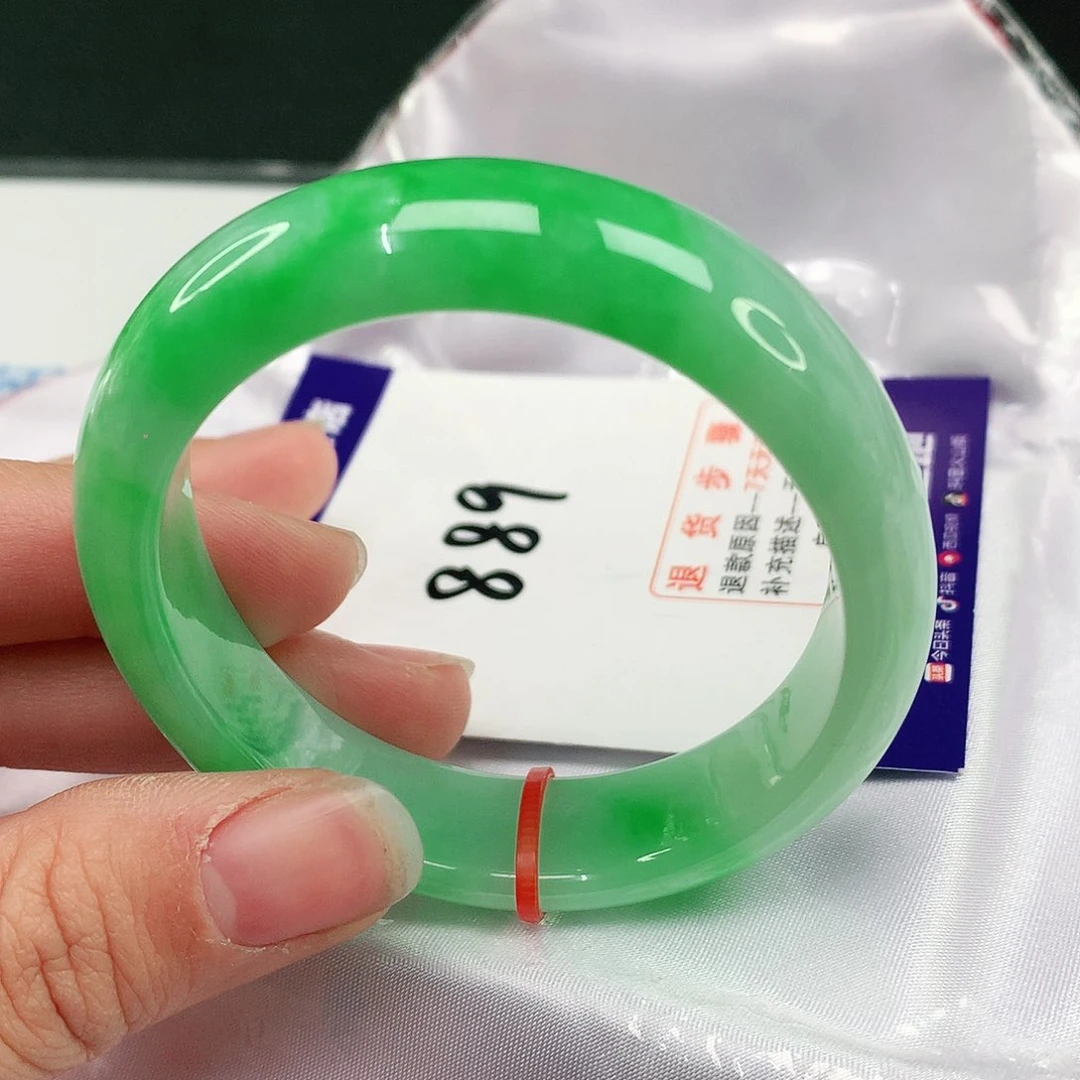 翡翠手镯（贵妃镯）未镶嵌翡翠