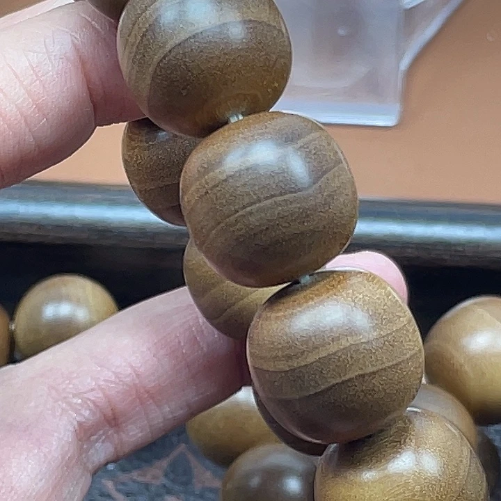 淡***泊檀香木老山檀1516横纹黑肉手串