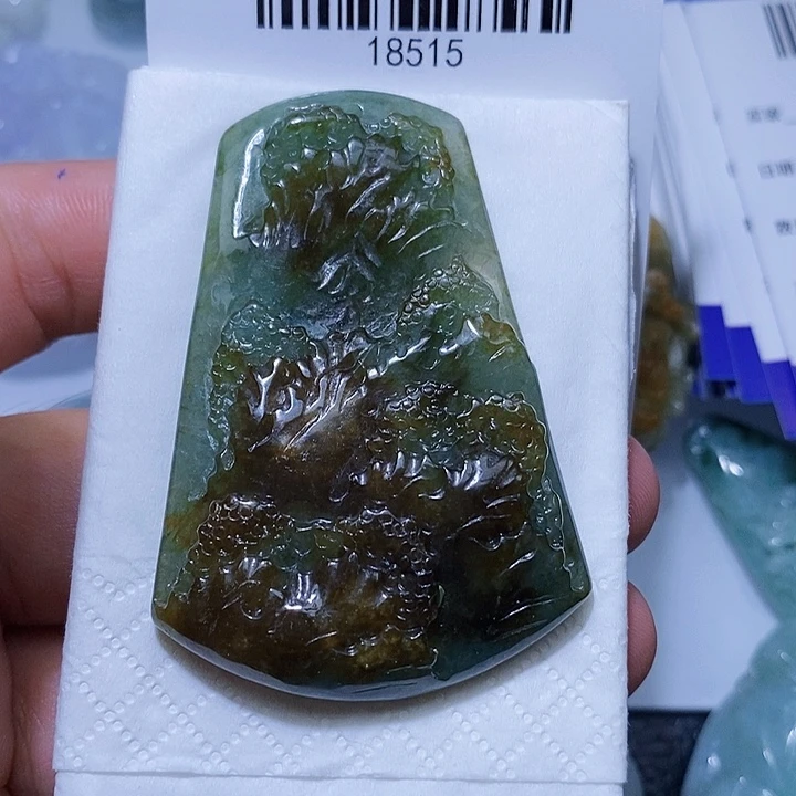 翡翠未镶嵌颈饰天光墟翡翠市场现金代购