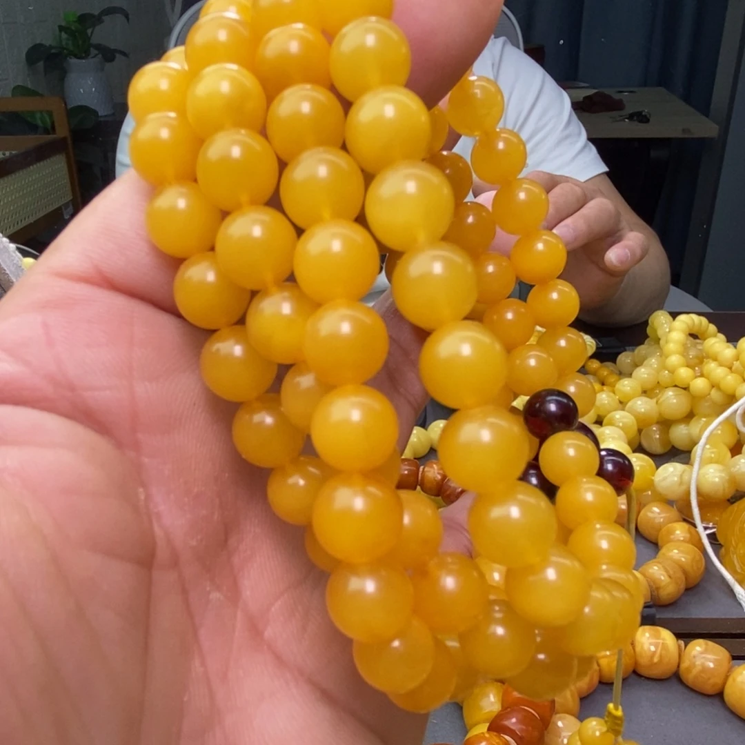 蜜蜡未镶嵌珠宝奇石