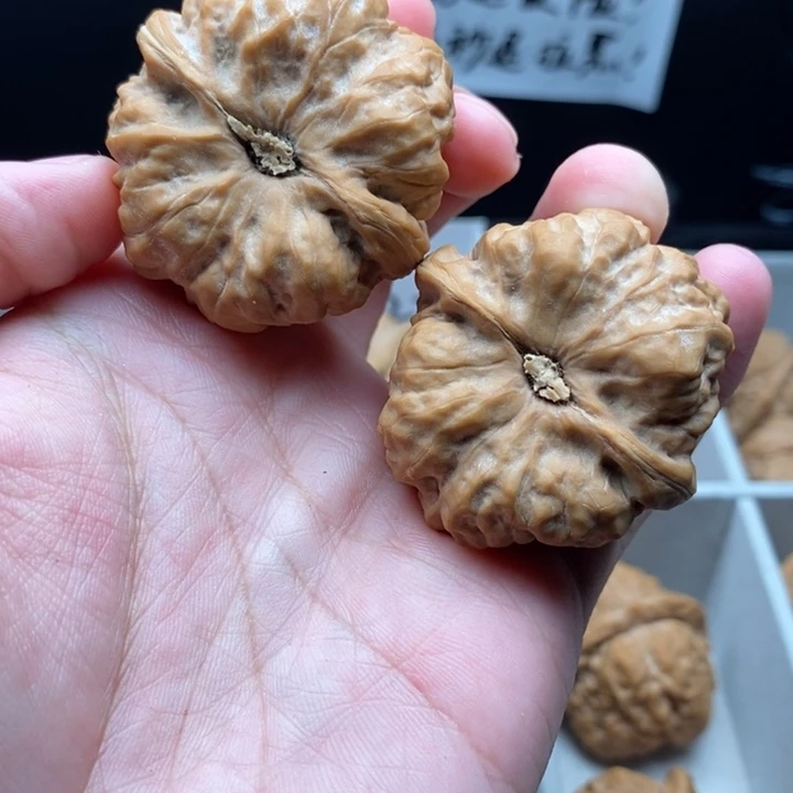 文玩核桃把件欢*蛤蟆