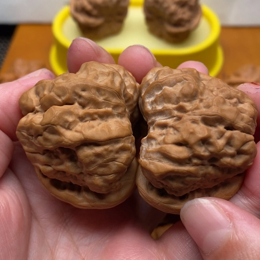 把件文玩核桃四开背边43左右