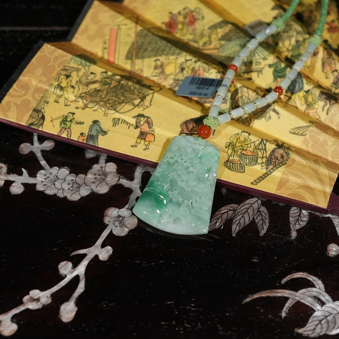 2.6香港王老板-翡翠吊坠kb414