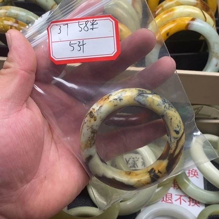 蛇纹石玉颈饰未镶嵌哎*喂