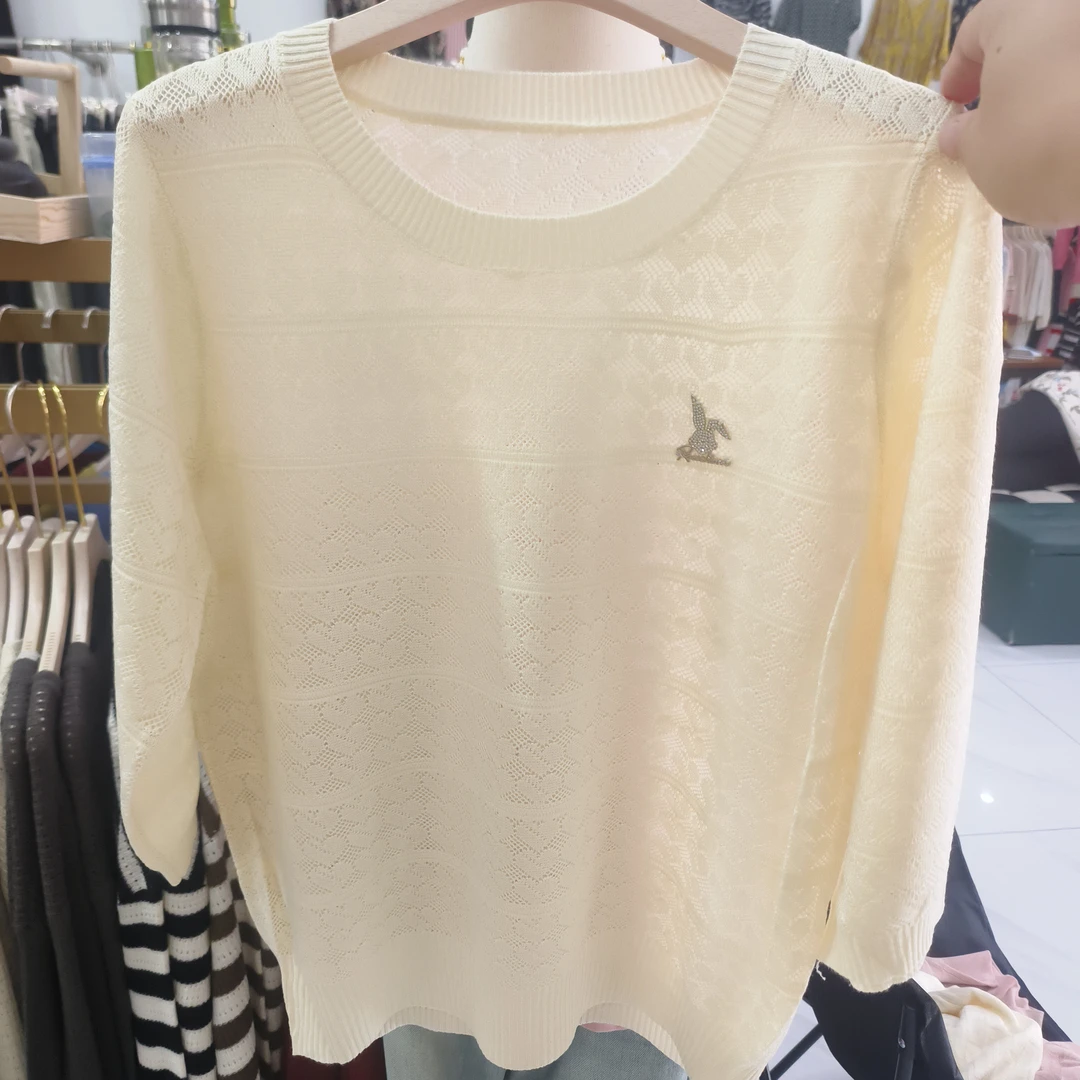 良玉推荐七分袖圆领洋气上衣