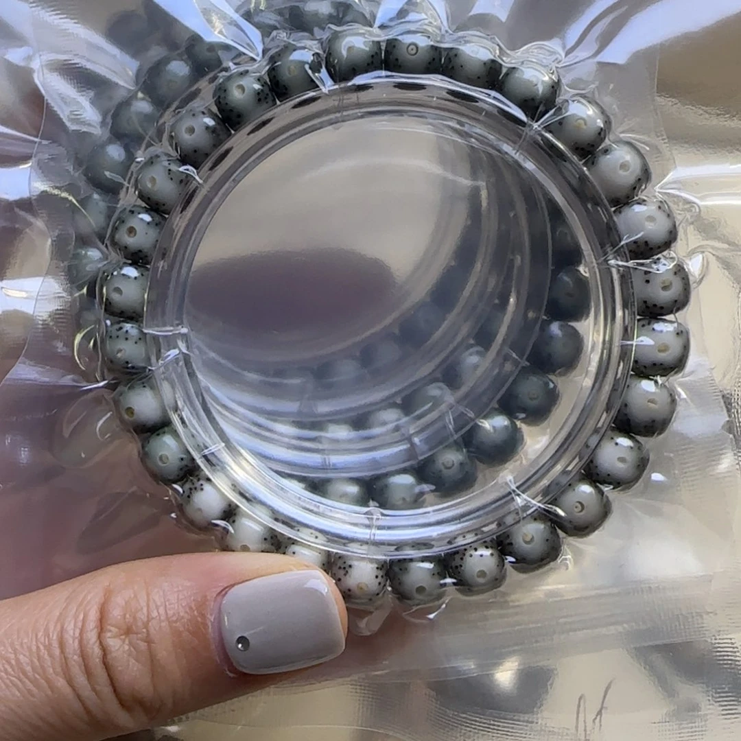 星月菩提吊坠石玉绿包白黄金瞳8×7