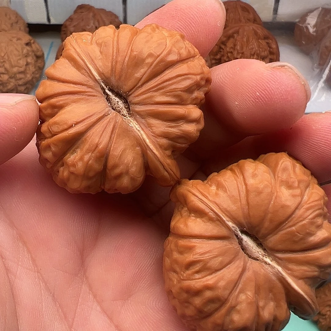 桃核把件红皮南瓜41