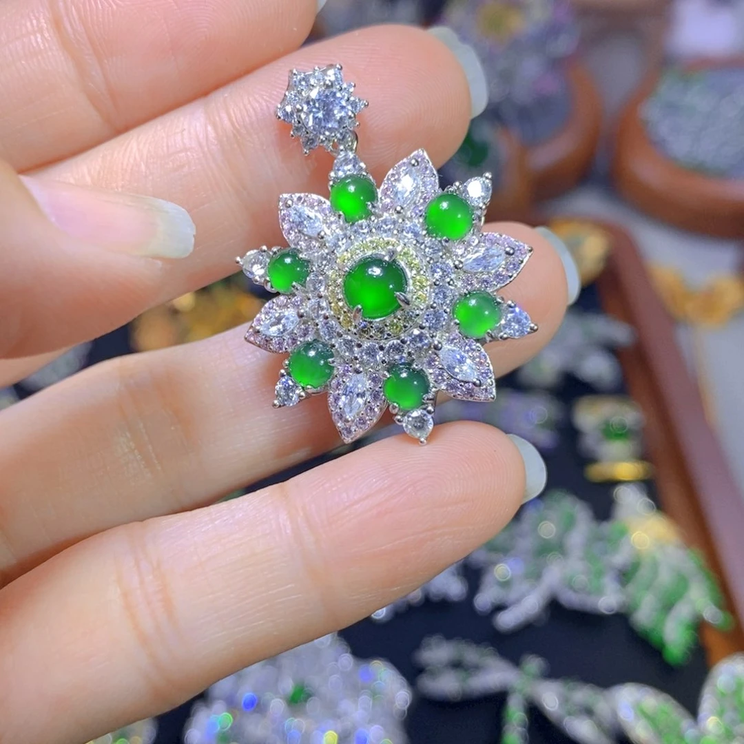 翡翠颈饰银S925镶嵌天然翡翠