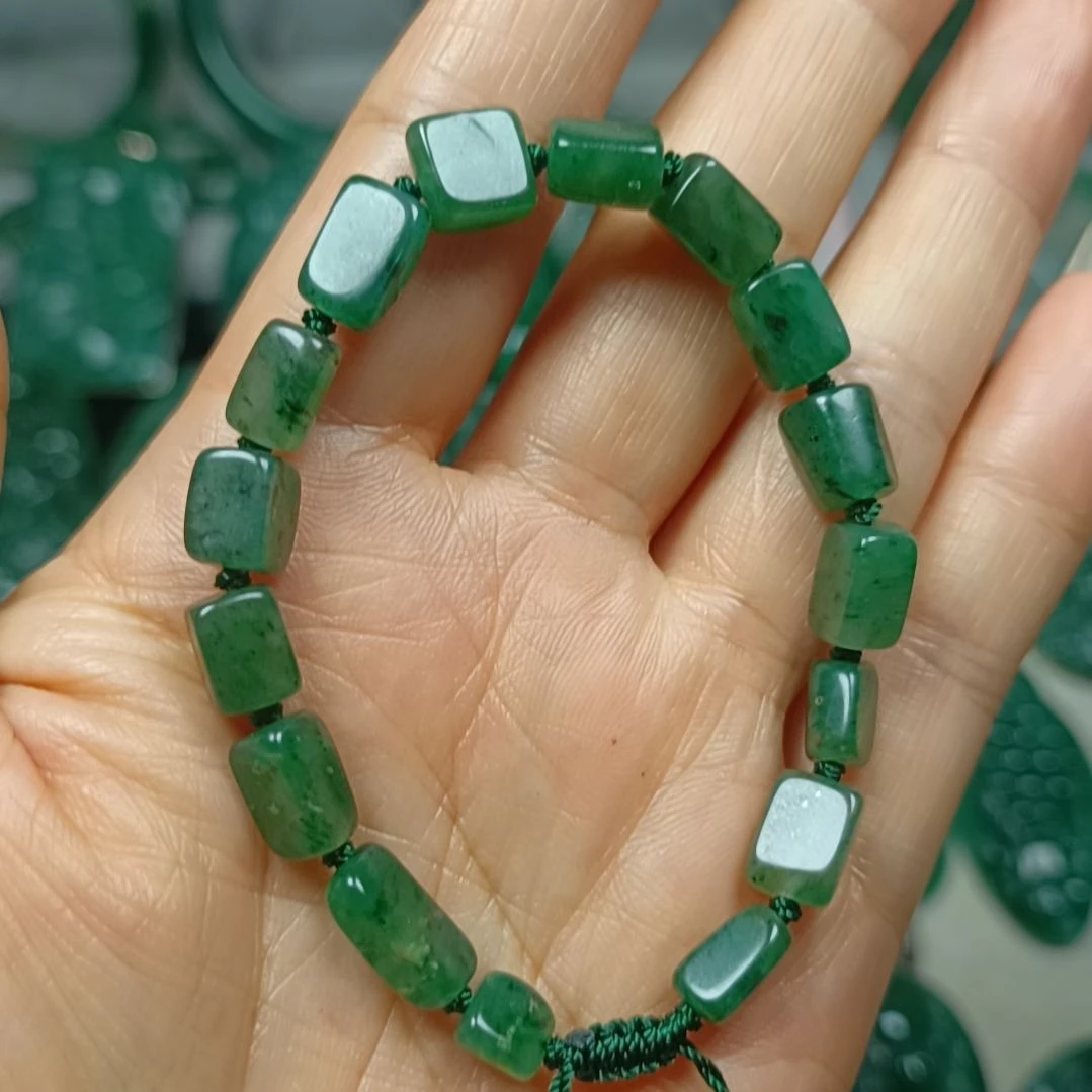 未镶嵌独山玉手链