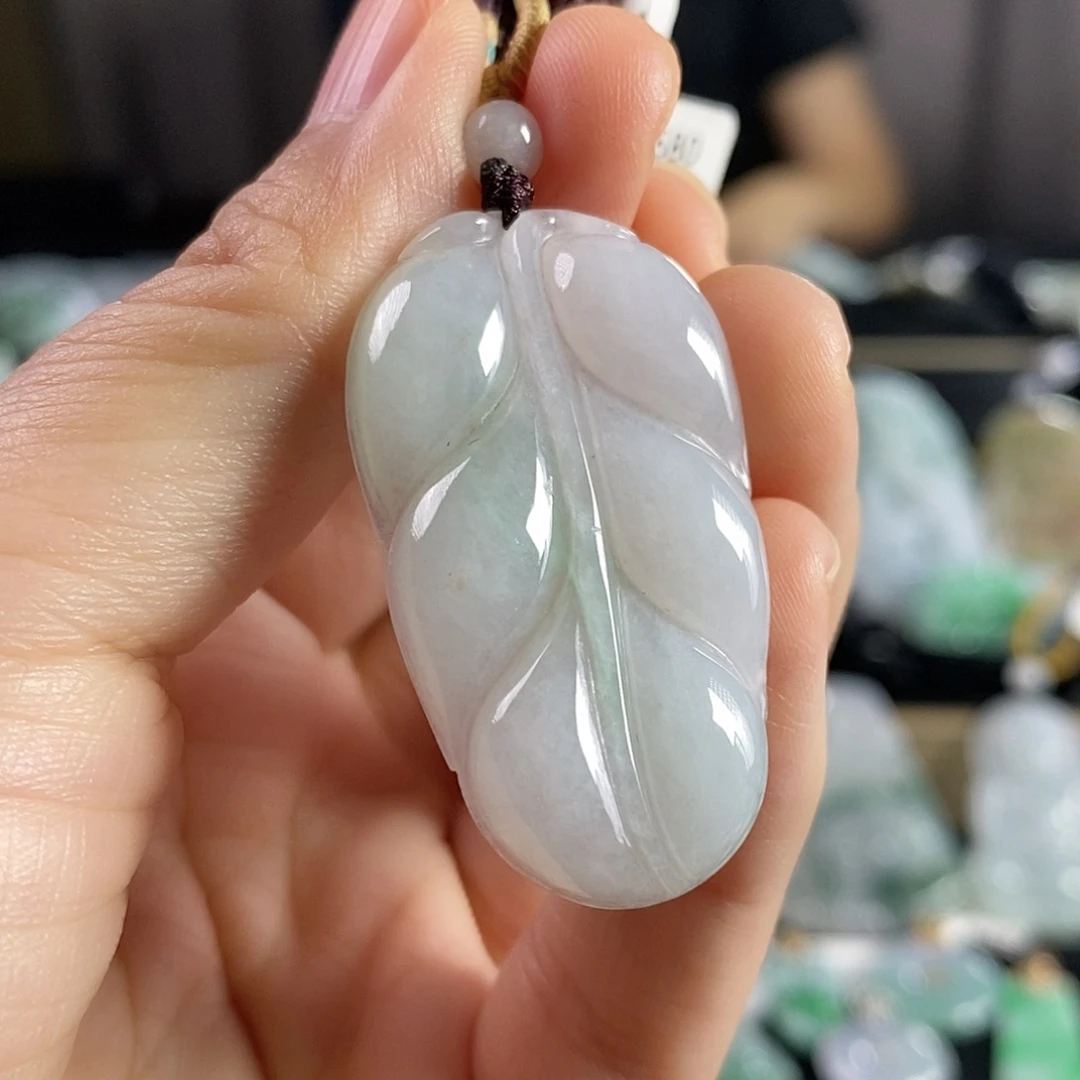 颈饰未镶嵌翡翠叶子