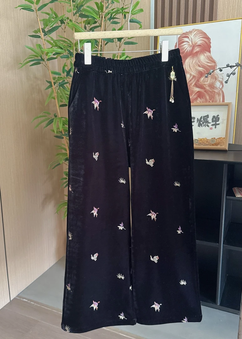【绒蝶】冬季丝绒高腰重工蝴蝶刺绣加绒加厚直通阔腿裤3007