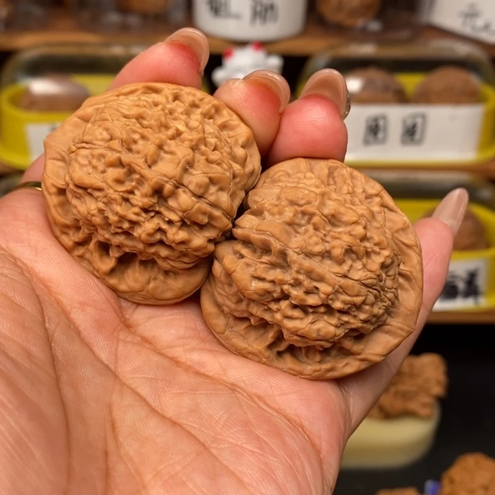 文玩核桃吊坠A****z43官帽