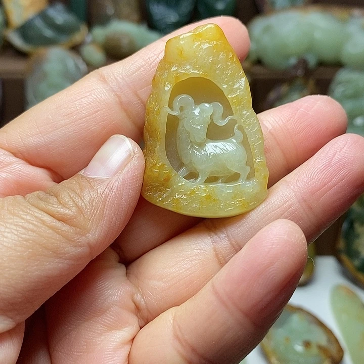 岫岩河磨玉（透闪石质玉）未镶嵌颈饰
