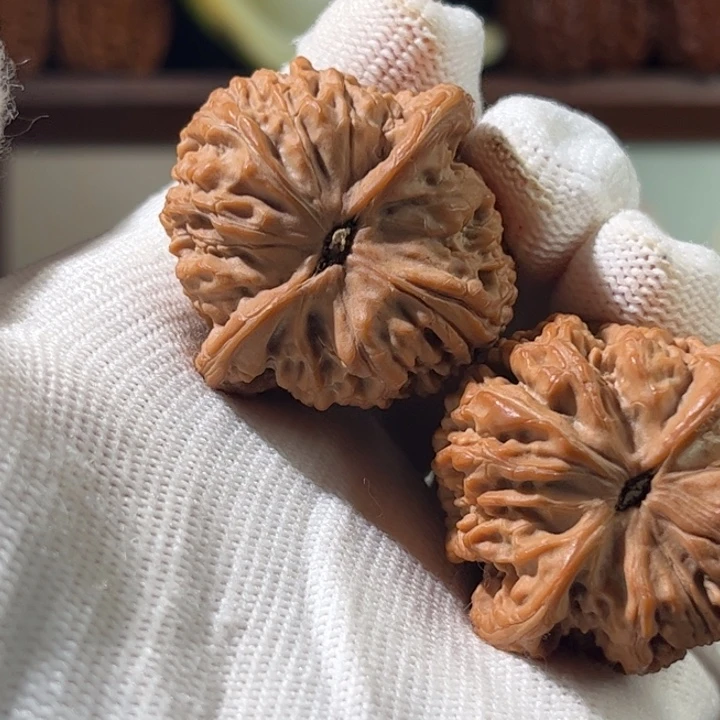 开***记吊坠文玩核桃蜜纹