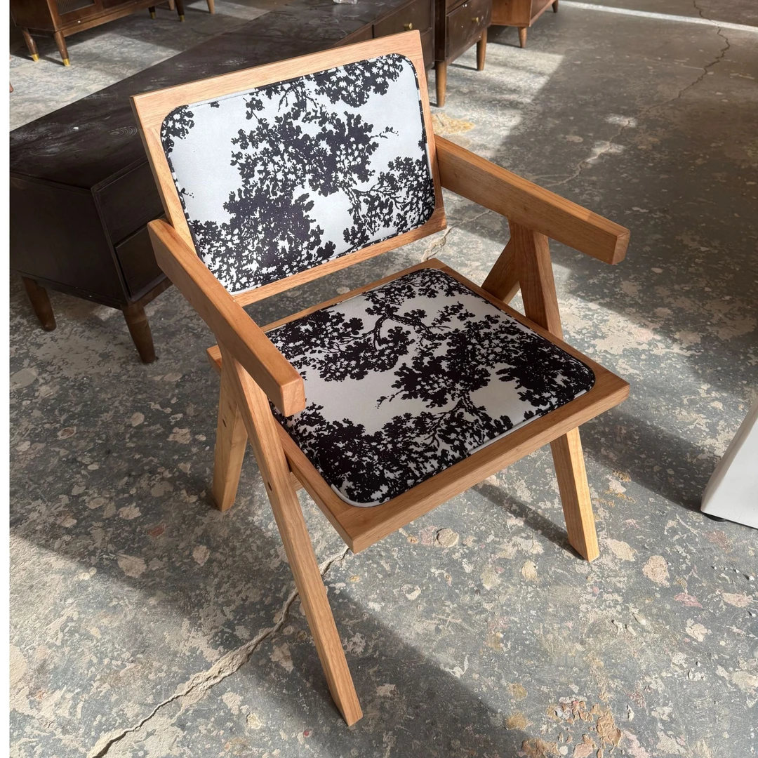 【尾货清仓】梳妆椅椅子法式餐椅艺术咖啡店中古风休闲实木椅子