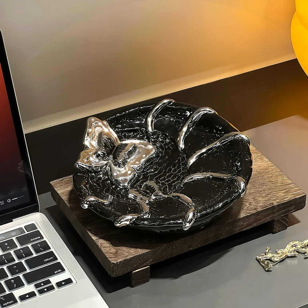 创意简约陶瓷桌面物品收纳盘家用黑色复古置物盘轻奢网红蝴蝶摆件