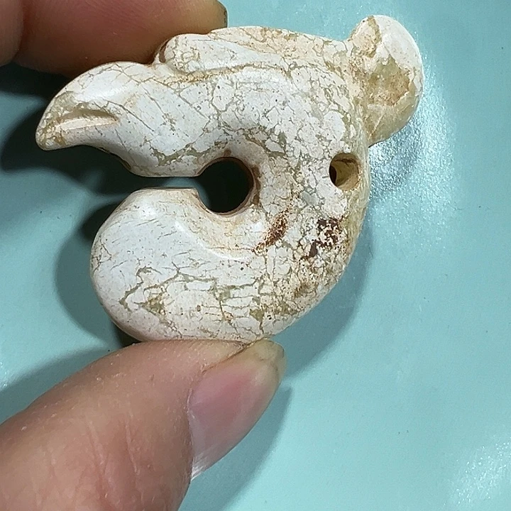 透闪石质玉未镶嵌挂件