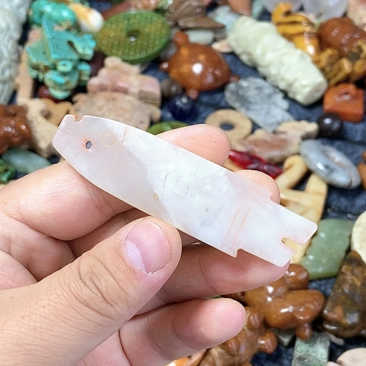 和田玉未镶嵌颈饰95