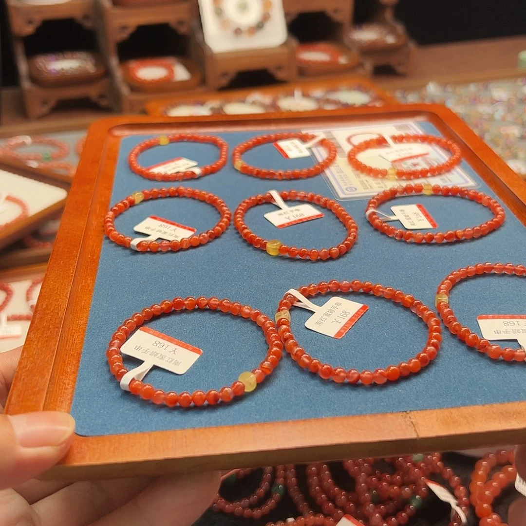 南红玛瑙未镶嵌手链