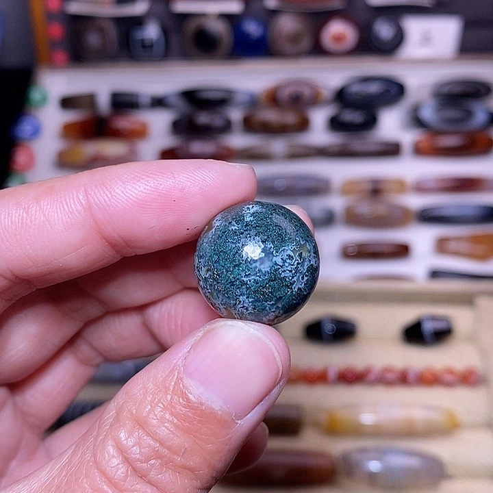 玛瑙/玉髓挂件未镶嵌M****记