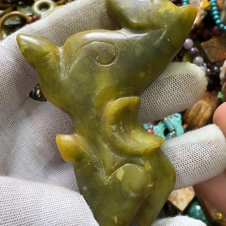 和田玉未镶嵌挂件