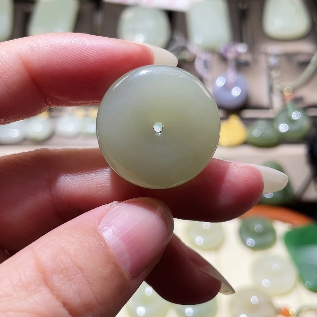 和田玉吊坠(不含链)未镶嵌雪***甜