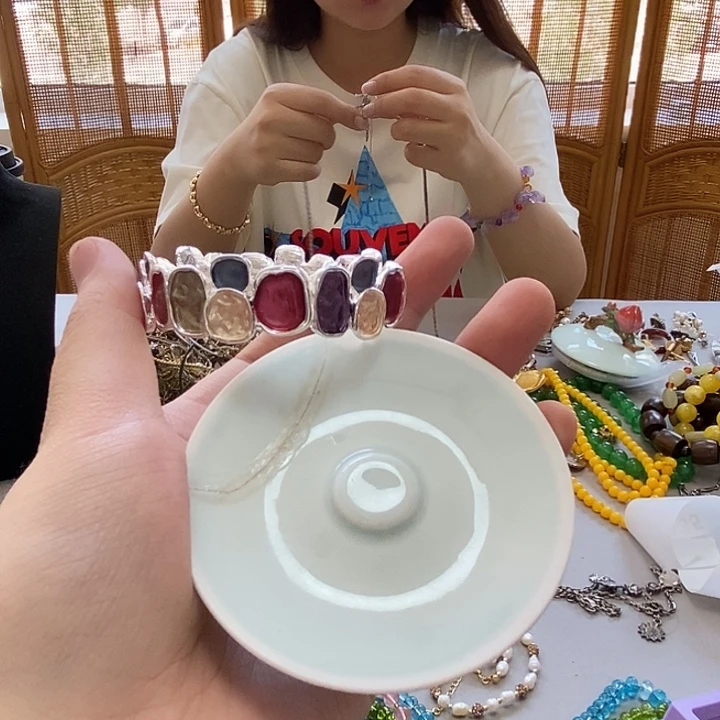 瓷片不哈哈哈哈哈哈给沟沟壑壑哈