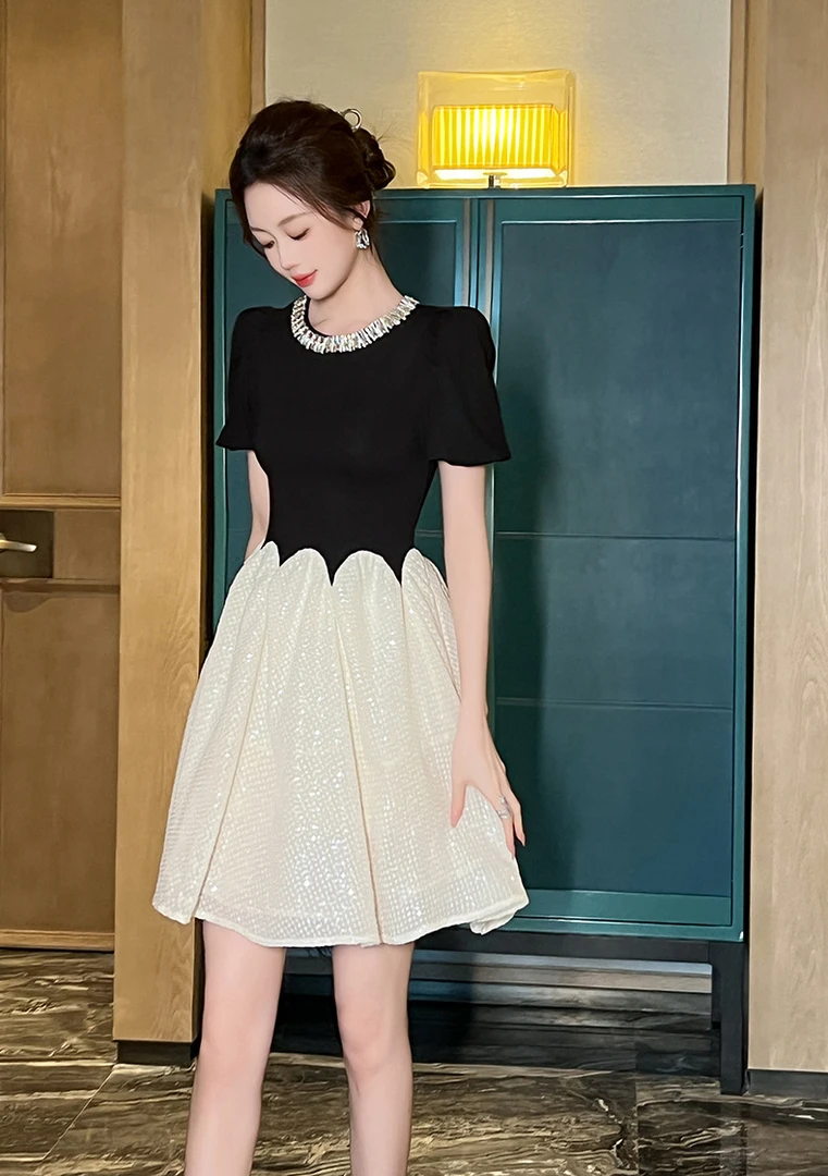 2025新款夏季时尚气质显瘦收腰女装连衣裙 65060