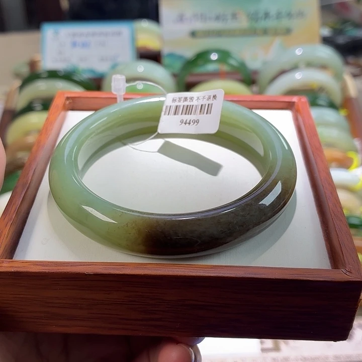 和田玉未镶嵌手镯7 圈口59