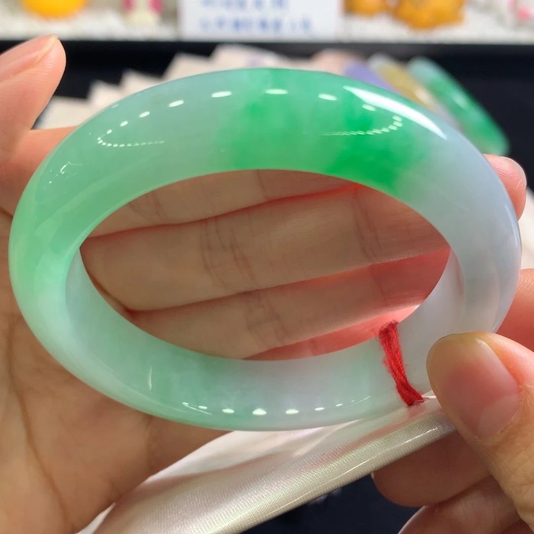 翡翠未镶嵌手镯40号