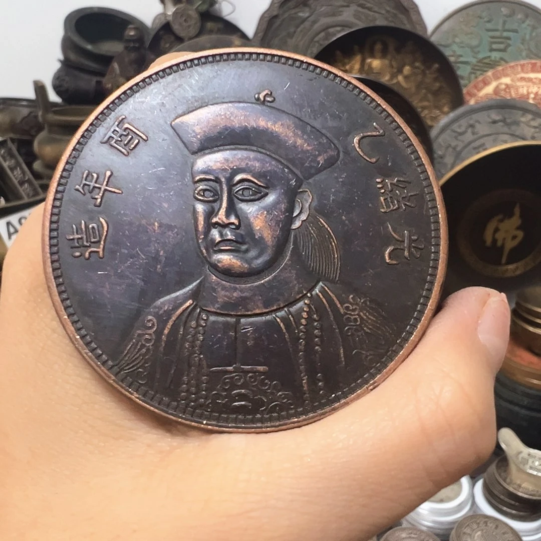 金属复古风格摆件