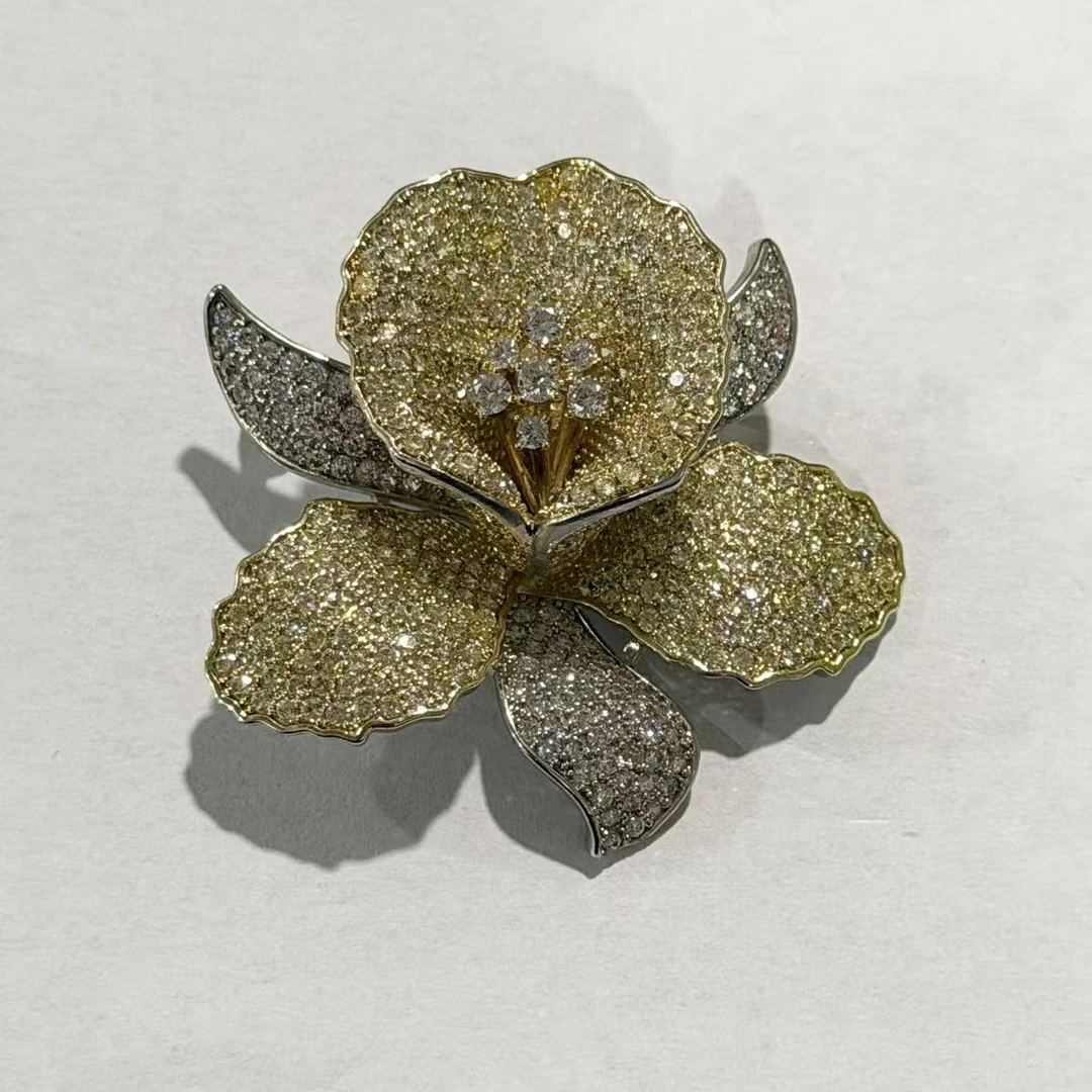 1536 双色金鸢尾花胸针