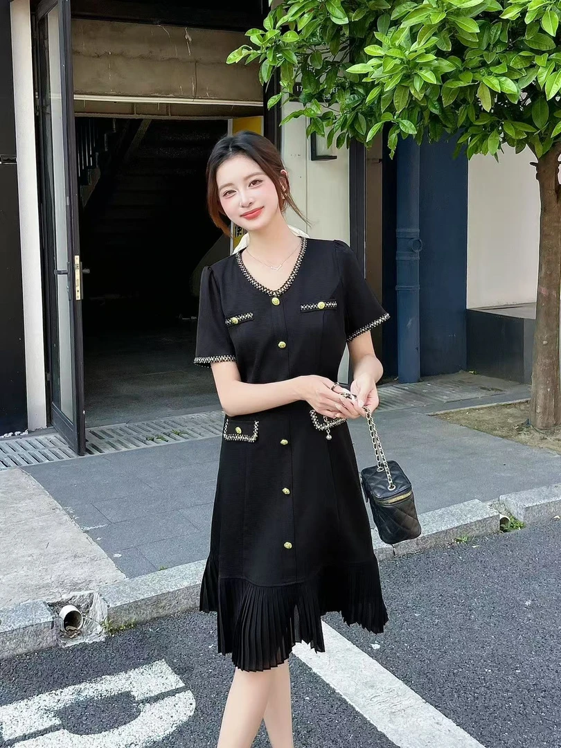 时尚百搭设计感高级感修身显瘦高档贵气新款连衣裙2510墨