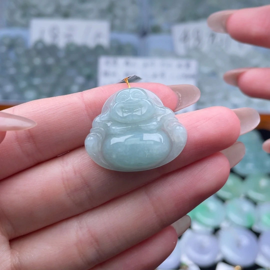 翡翠未镶嵌颈饰佛公