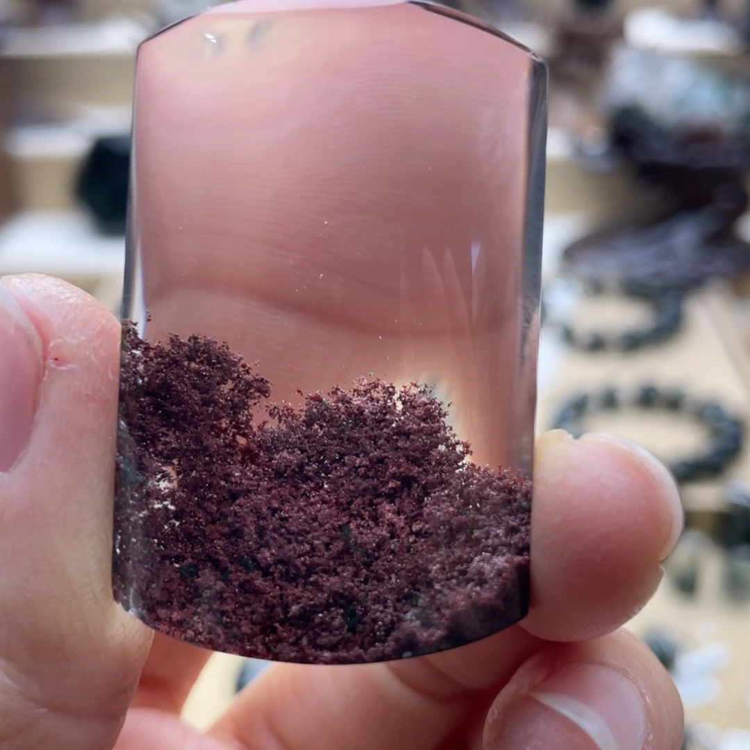 颈饰未镶嵌水晶红幽灵聚宝盆无事牌