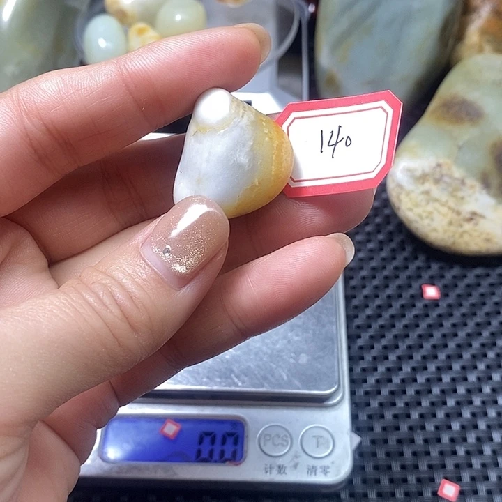 和田玉未镶嵌珠宝奇石140