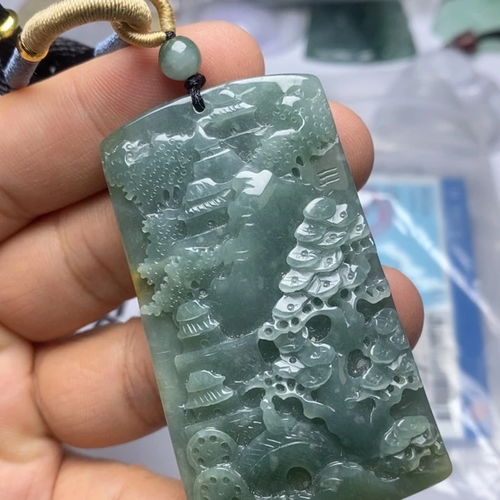 颈饰未镶嵌翡翠翡翠