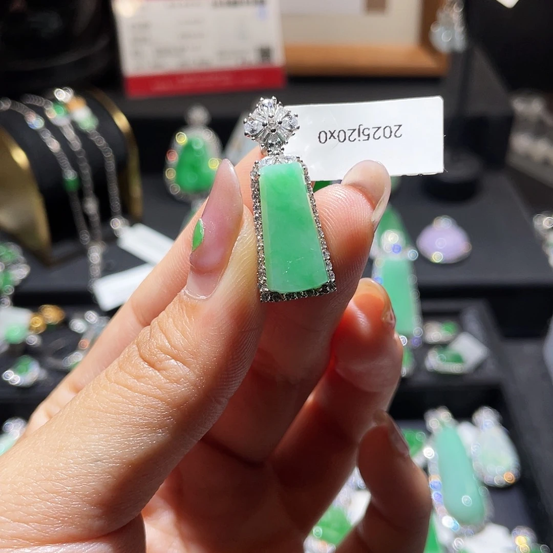 翡翠银S925镶嵌颈饰