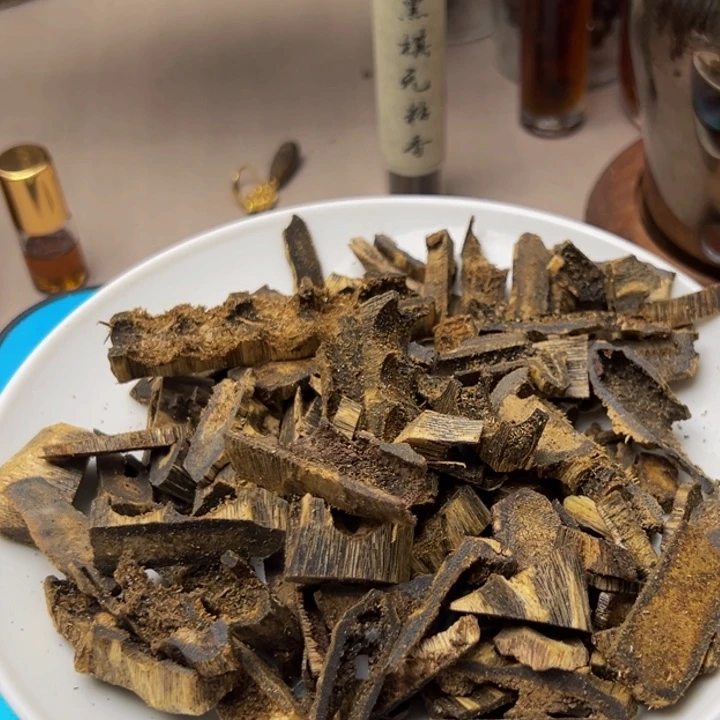 高油棋楠边角料15克