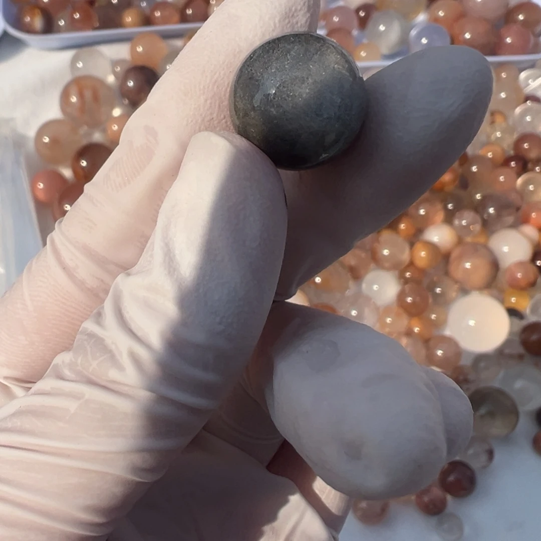 水晶蓝兔14mm打孔定制不退换未镶嵌R****n