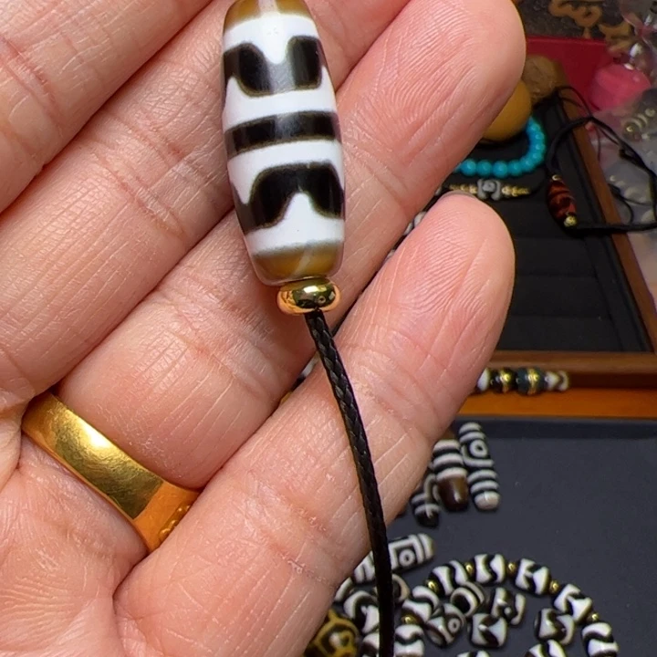 未镶嵌颈饰玛瑙/玉髓