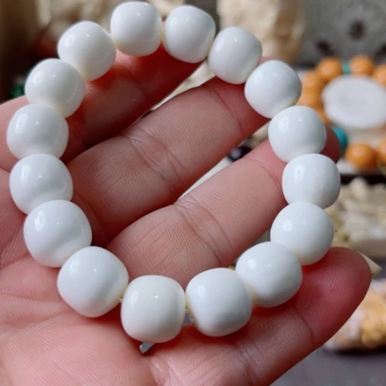 法拉利卡1.2白色桶珠