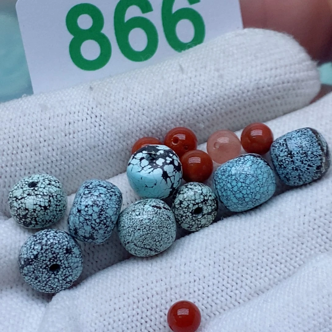 南红玛瑙未镶嵌珠宝奇石